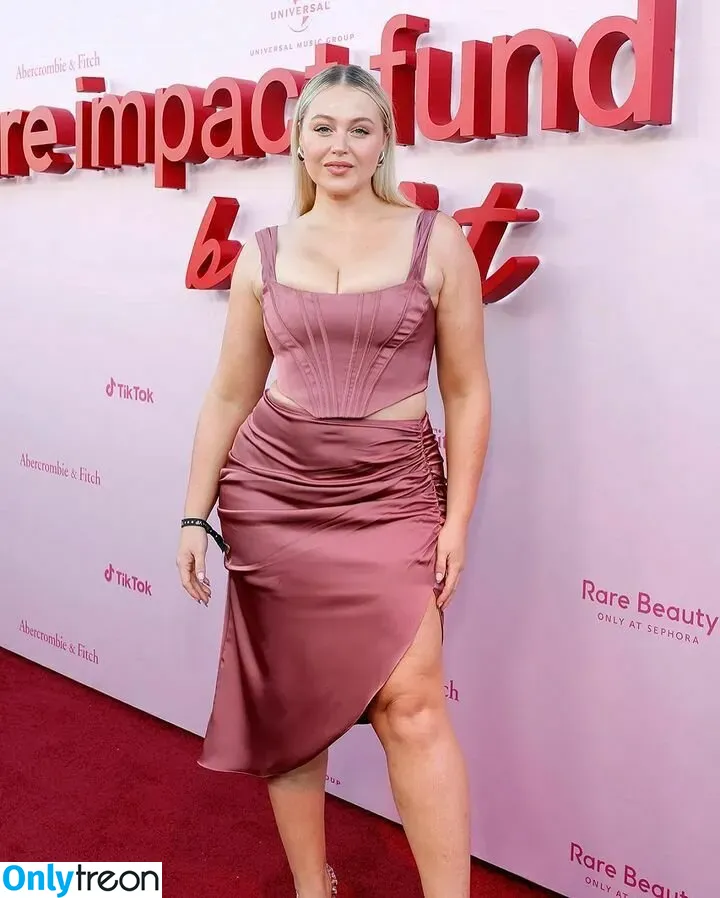 Iskra Lawrence nude photo #0326 (iskra)