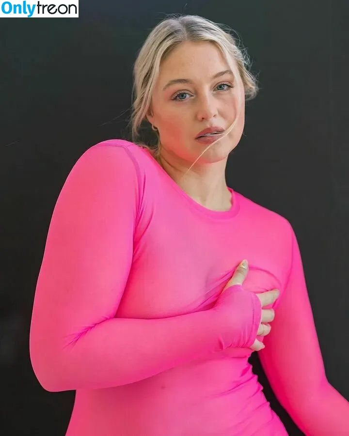 Iskra Lawrence nude photo #0340 (iskra)