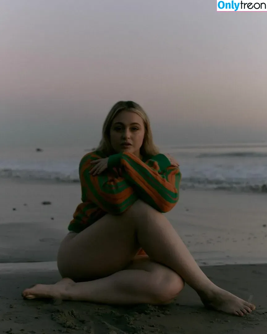 Iskra Lawrence nude photo #0347 (iskra)