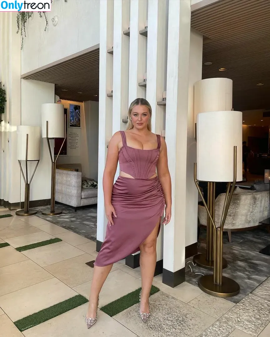 Iskra Lawrence nude photo #0366 (iskra)