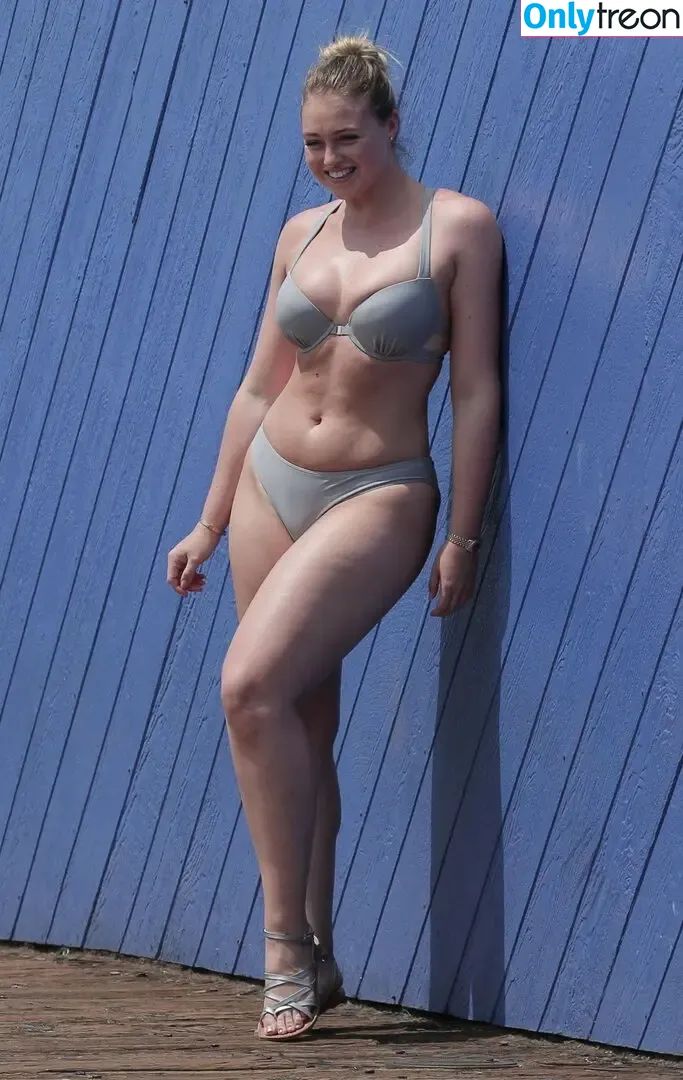 Iskra Lawrence nude photo #0795 (iskra)