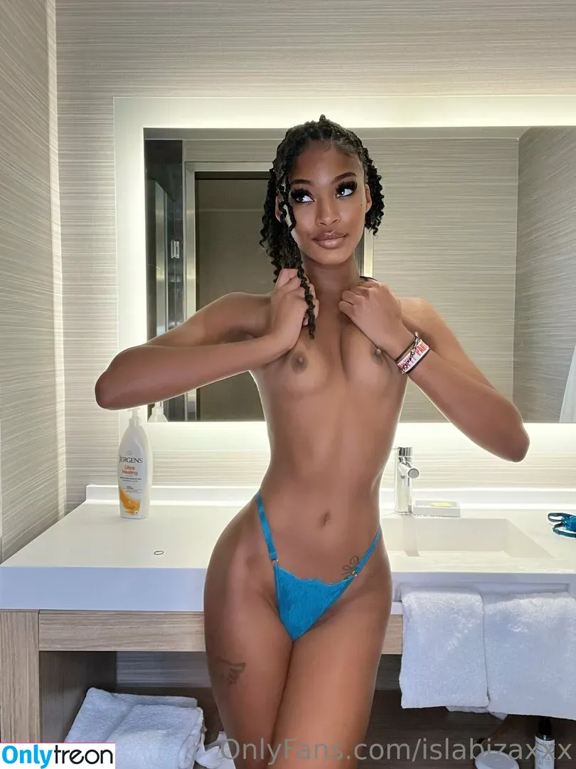 Isla Biza nude photo #0025 (islabiza / islabiza1 / islabizaxxx)