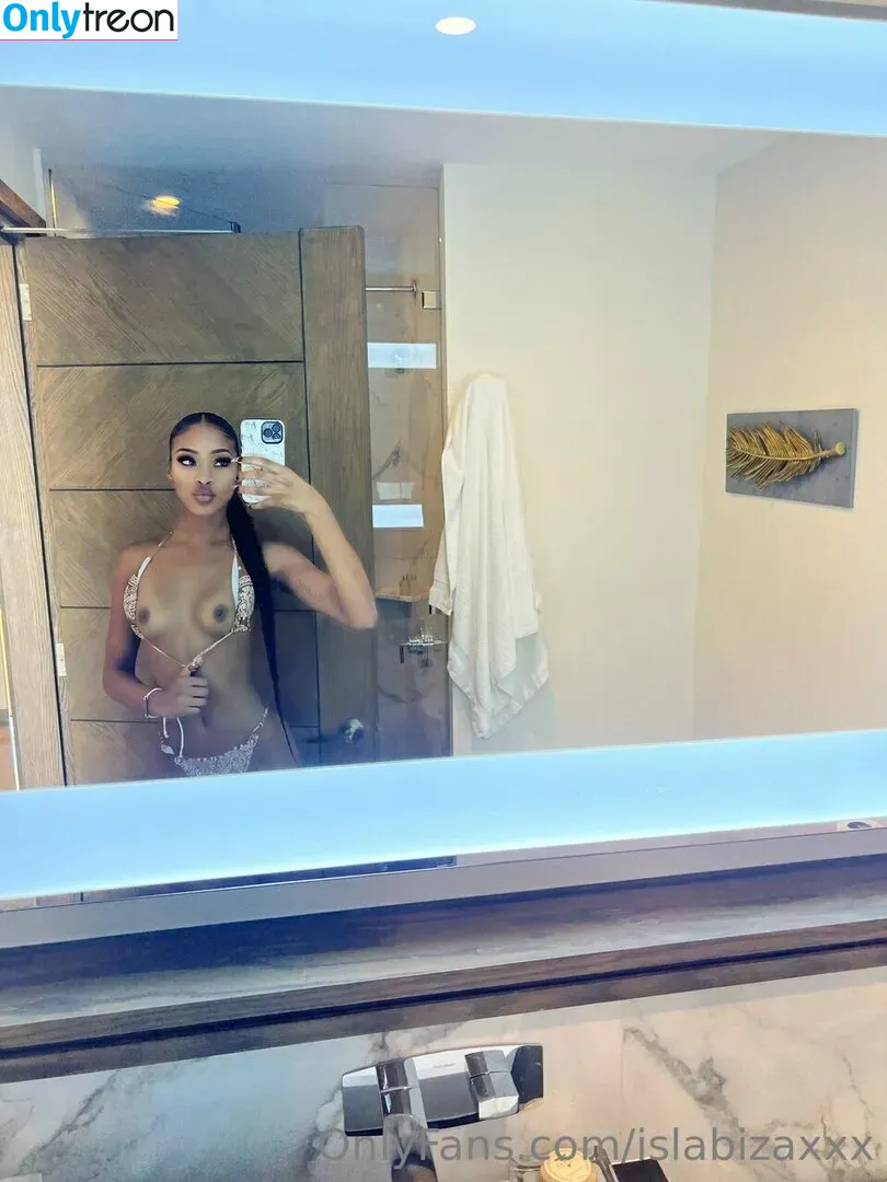 Isla Biza nude photo #0121 (islabiza / islabiza1 / islabizaxxx)