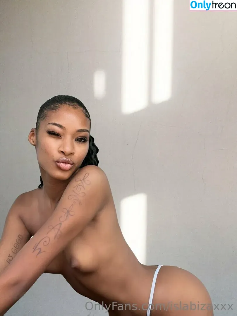 Isla Biza nude photo #0122 (islabiza / islabiza1 / islabizaxxx)