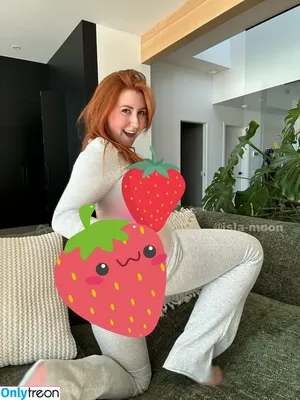 isla-moonfree / the.isla.moon nude photo #0104