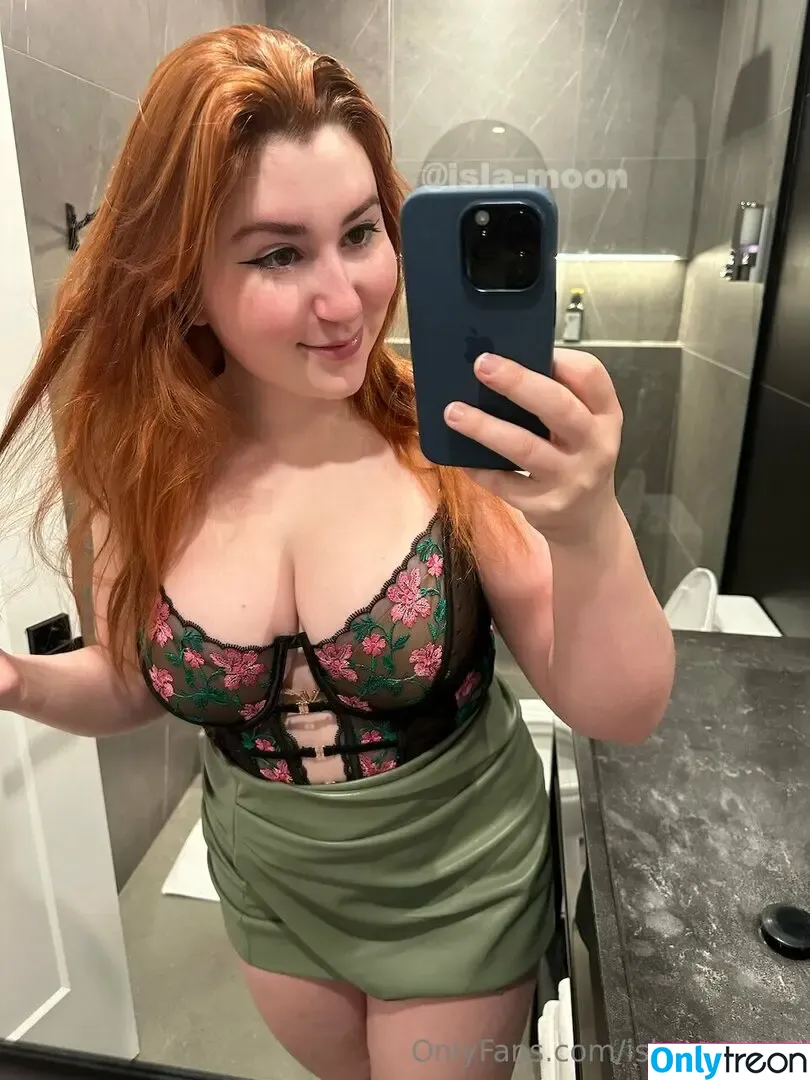 isla-moontv nude photo #0129 (the.isla.moon)