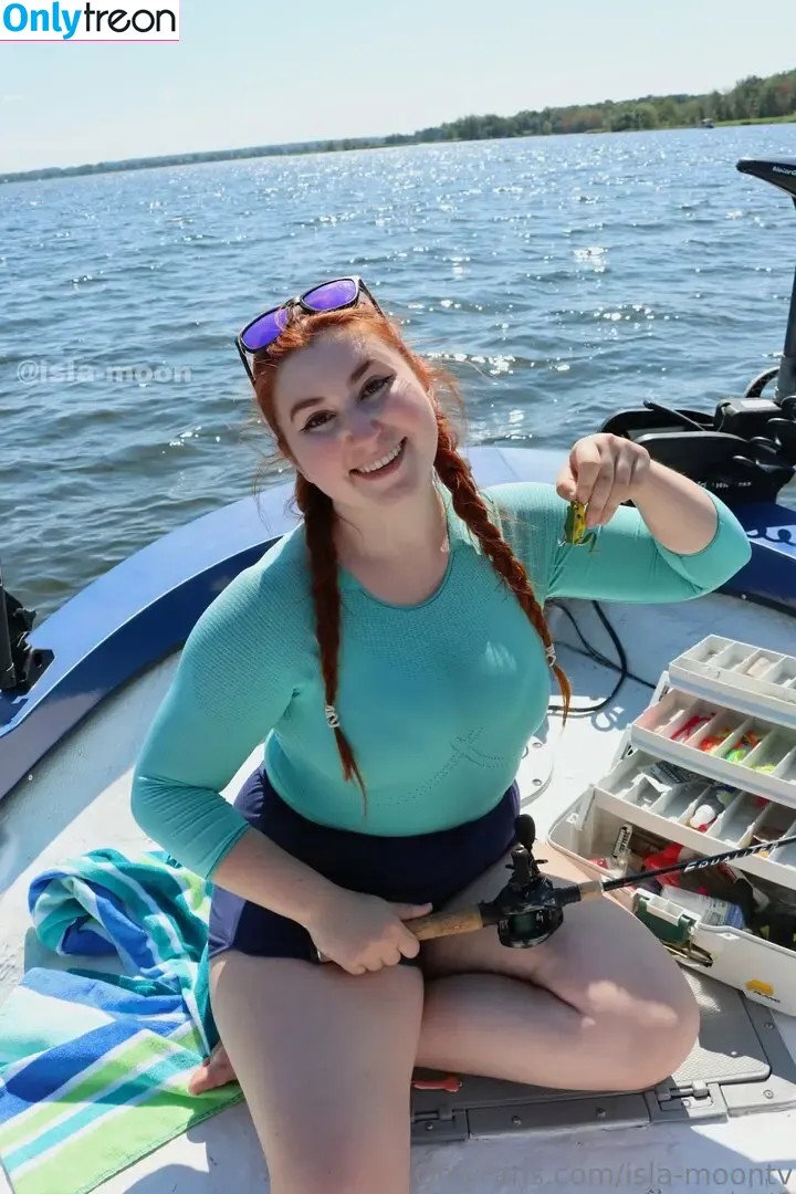 isla-moontv nude photo #0139 (the.isla.moon)