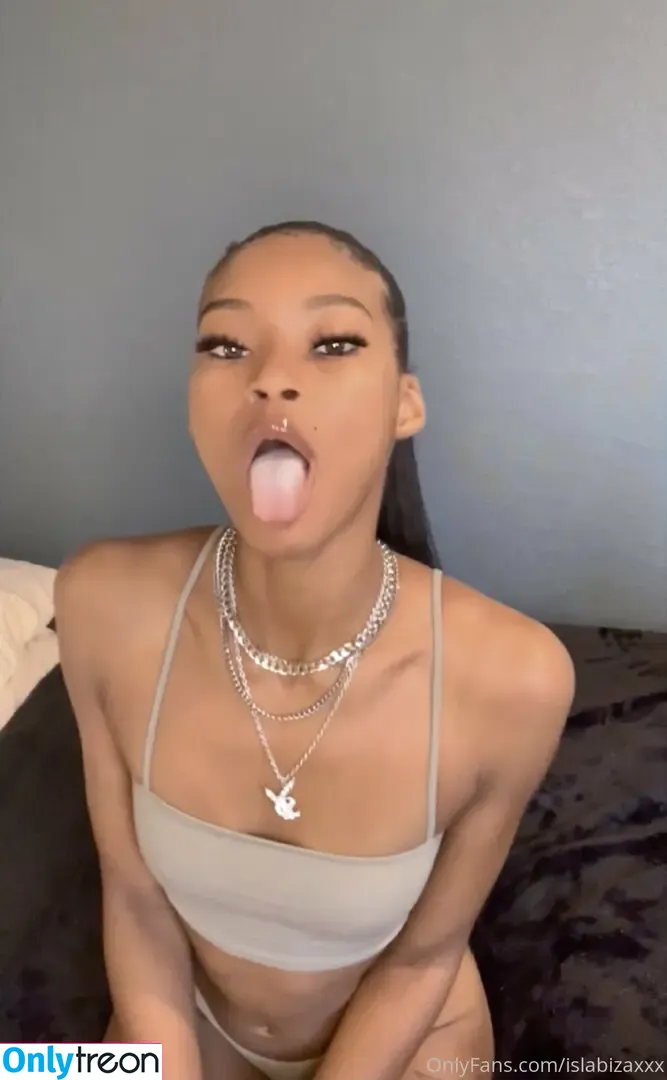 islabizaxxx nude photo #0044 (islabiza)