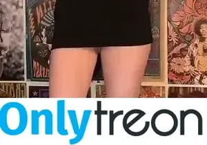 Issy Allen / Allen_Issy / Issy_Allen / izzy_allen nude photo #0030