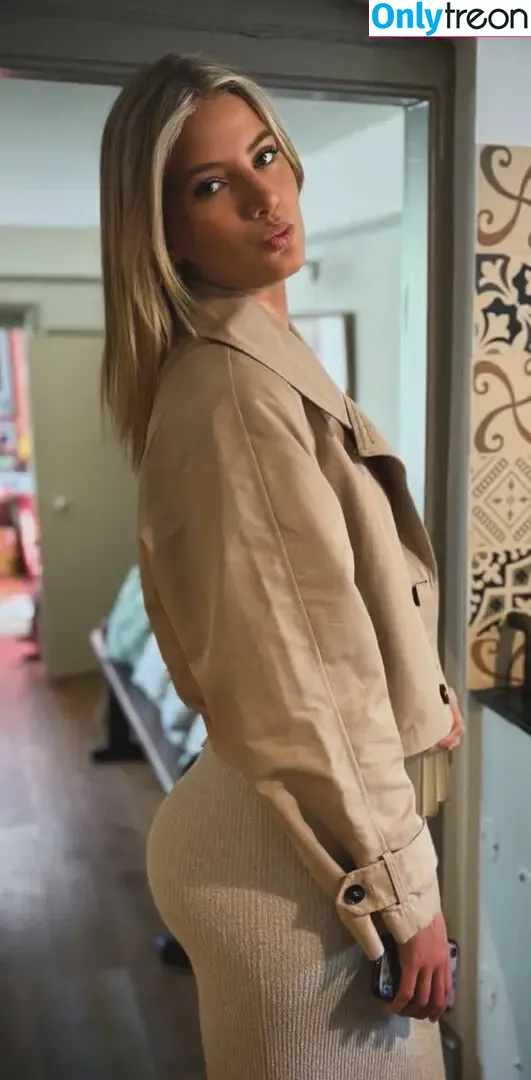 Issy Anderson nude photo #0040 (Shrewton / micd_up_issy)