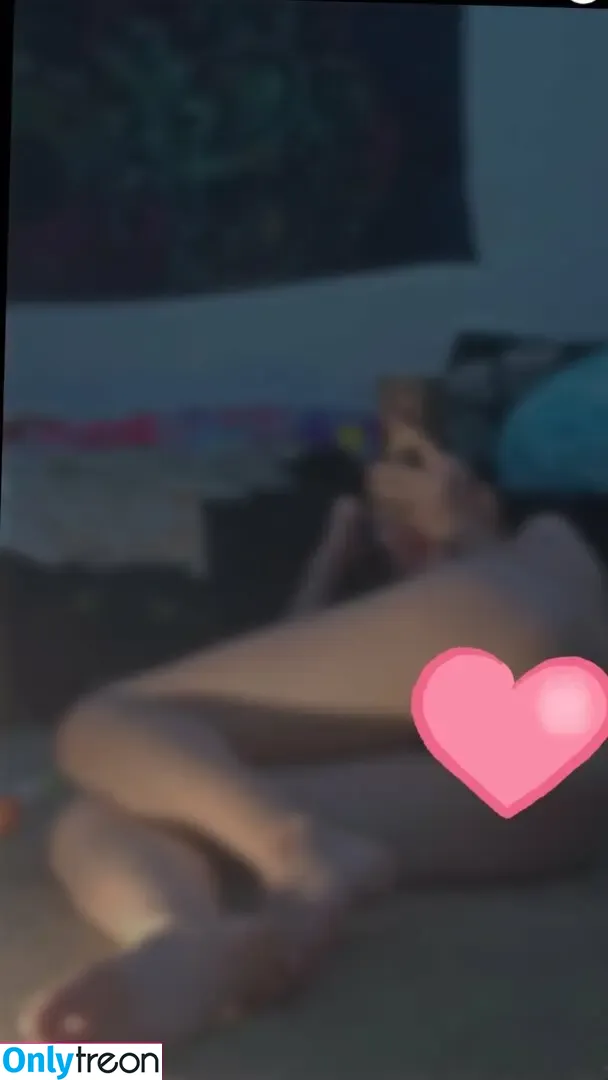 It’sghostsgirl nude photo #0005 (its_savka / itsbabyghost / itsghosttgirl)