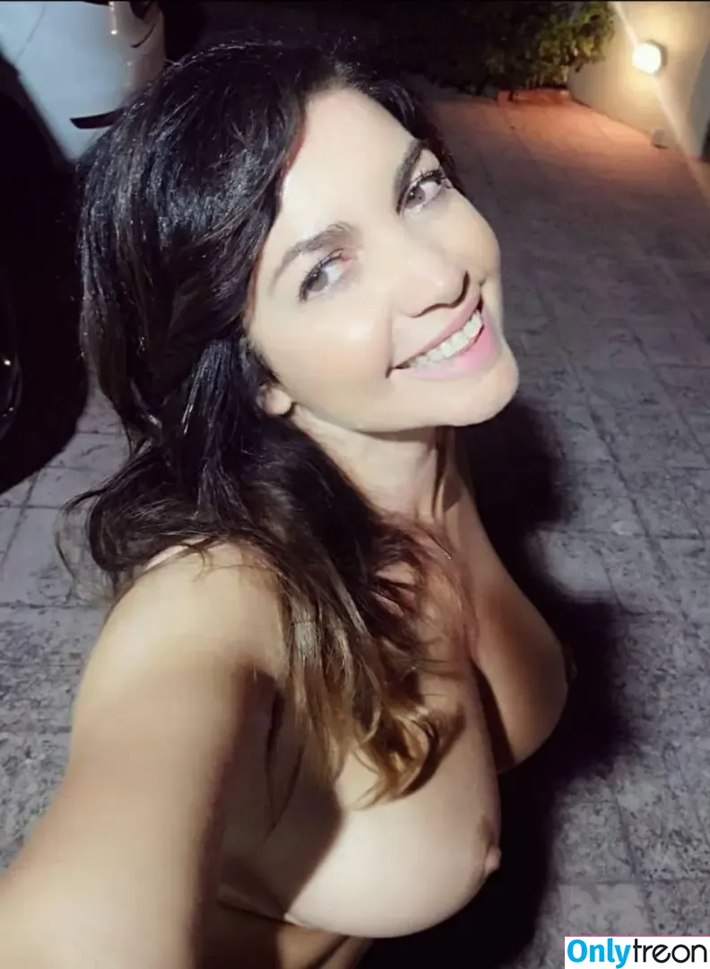 Italian Nude Vips nude photo #0068 (elebertolifree / theviplistnyc)