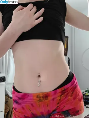 its_pyro_kitten / its.pyro.kitten nude photo #0008