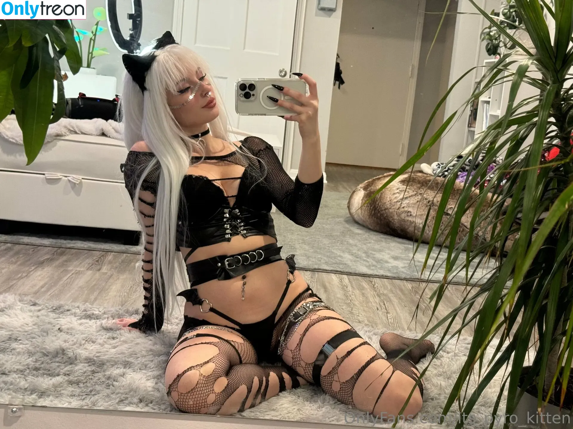 its_pyro_kitten nude photo #0060 (its.pyro.kitten)