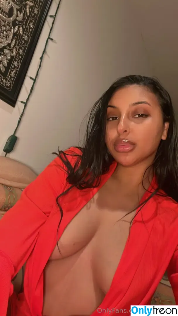 its_queen nude photo #0012 (its_queen)