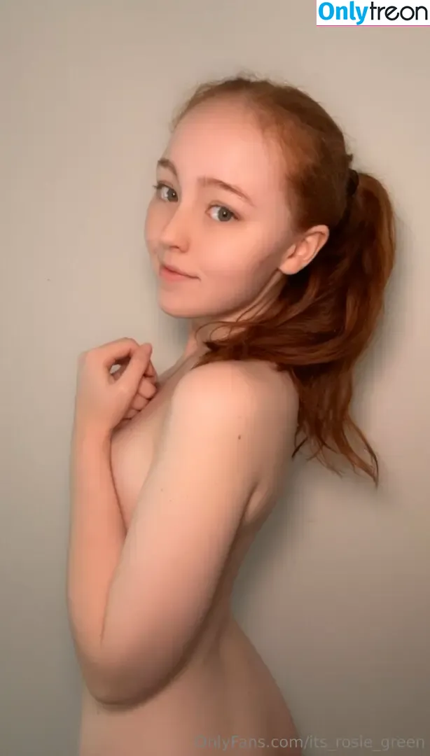 its_rosie_green nude photo #0013 (lifesrosie)