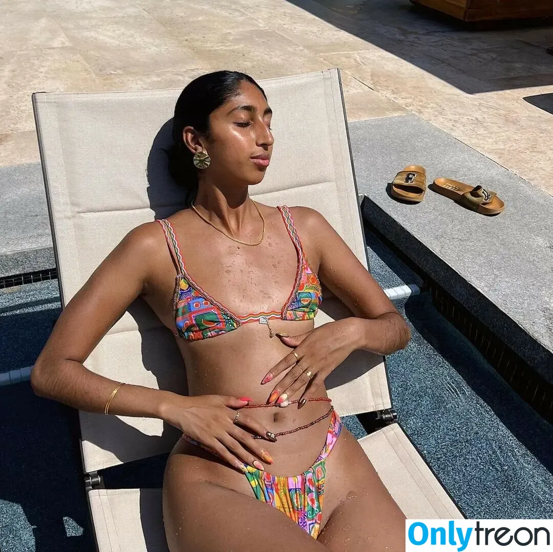 its_shrushru nude photo #0001 (its_shrushru)