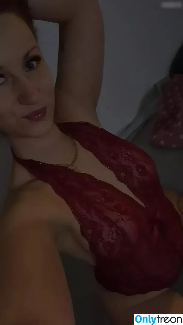 its-sina nude photo #0015 (positive_sinchen)