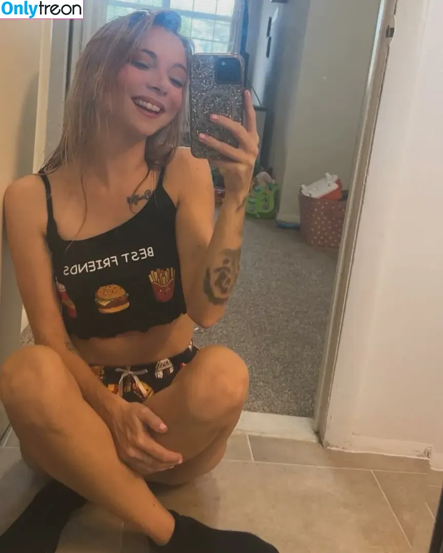 Its_sk____ nude photo #0006 (its_sk1_)