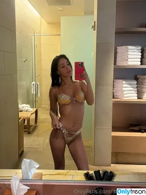 itsalinalopez / itsalinalopezofficial nude photo #0417