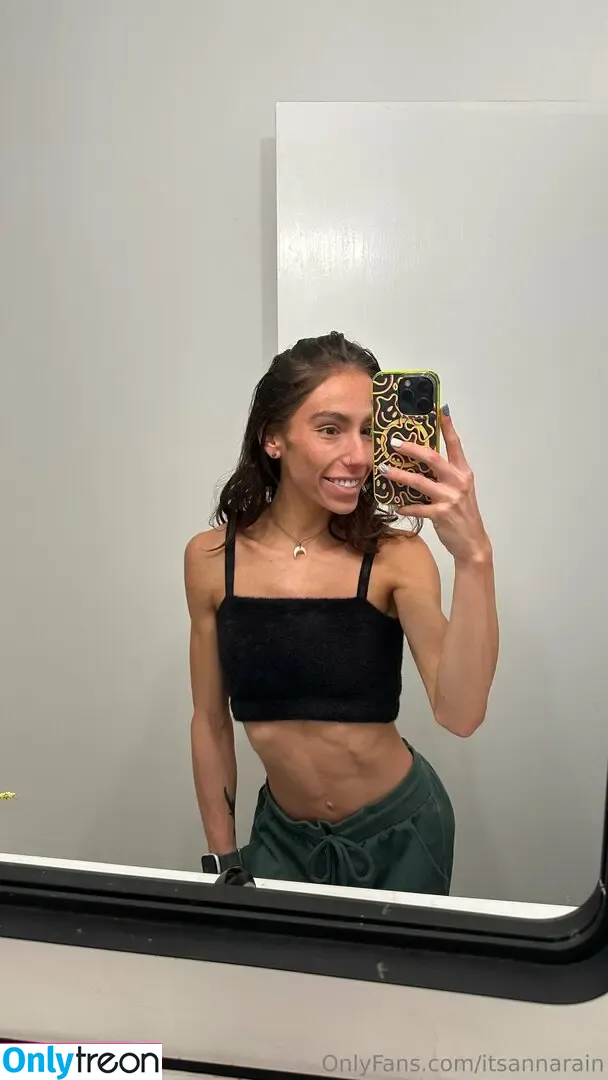 itsannarain nude photo #0014 (itsannarain__)