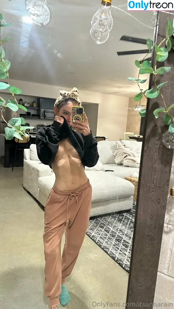 itsannarain nude photo #0048 (itsannarain__)