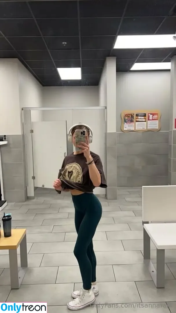 itsannarain nude photo #0051 (itsannarain__)