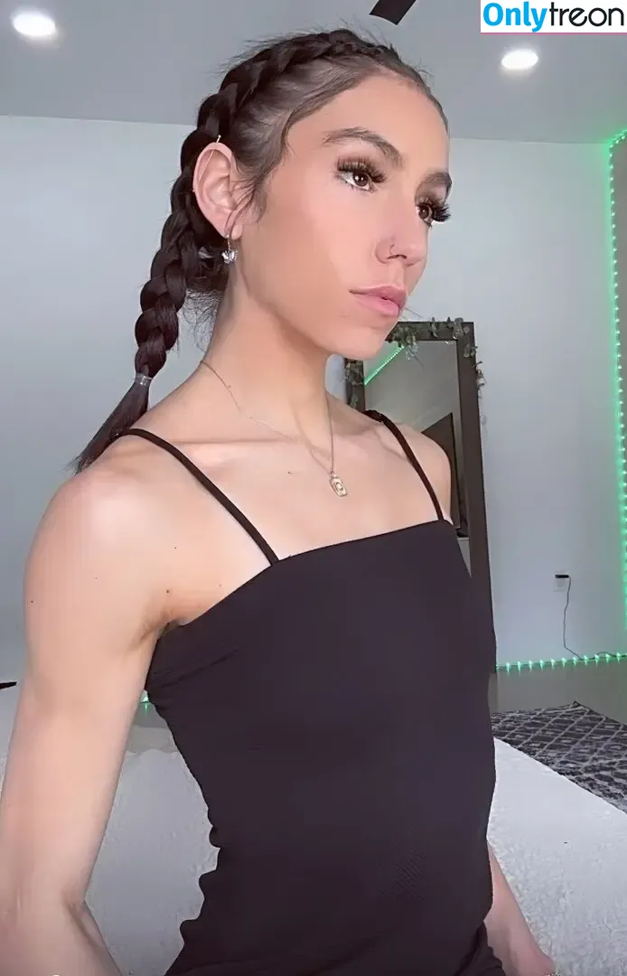itsannarain nude photo #0250 (itsannarain__)