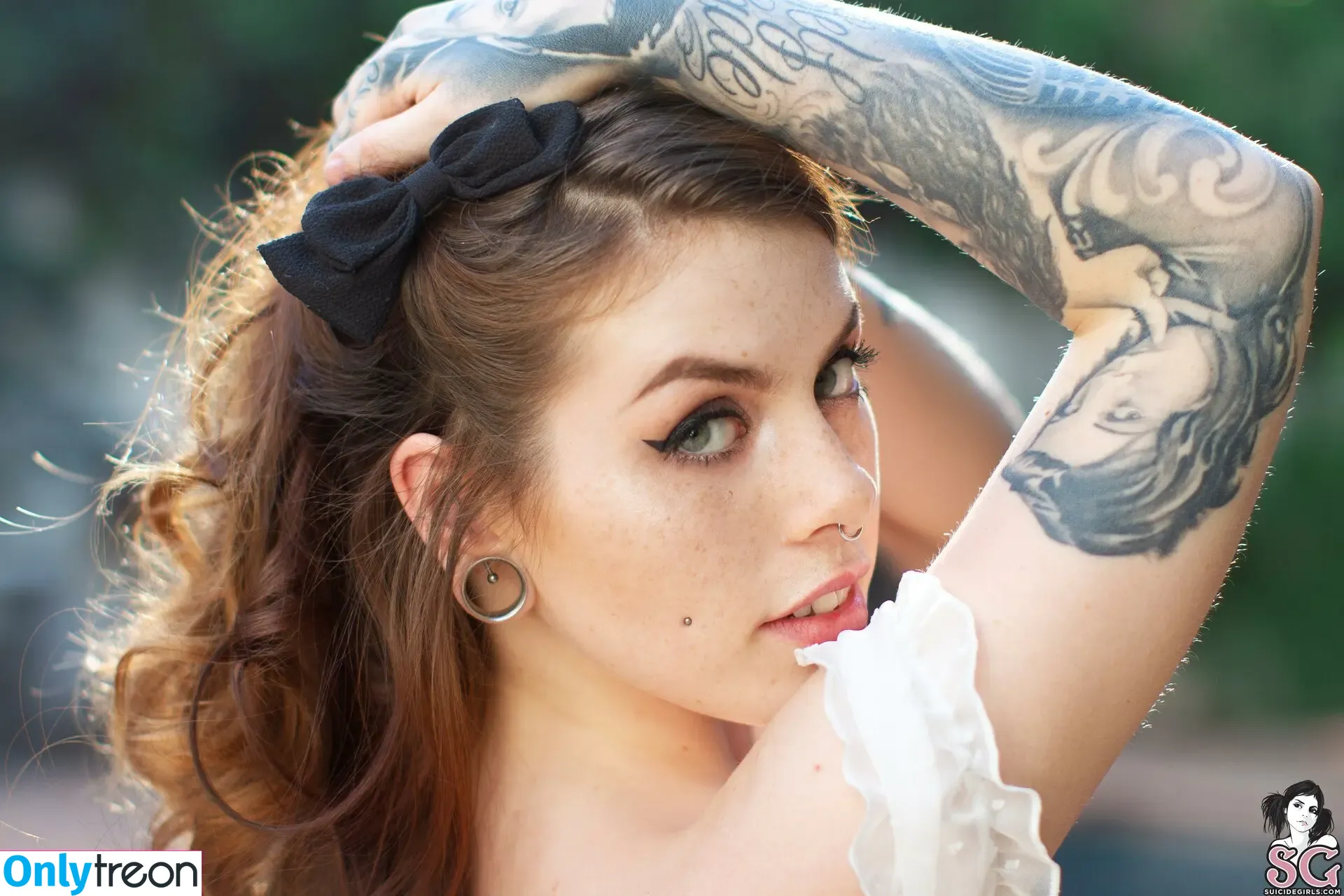 Itsbeadux nude photo #0202 (Itsbeadux)