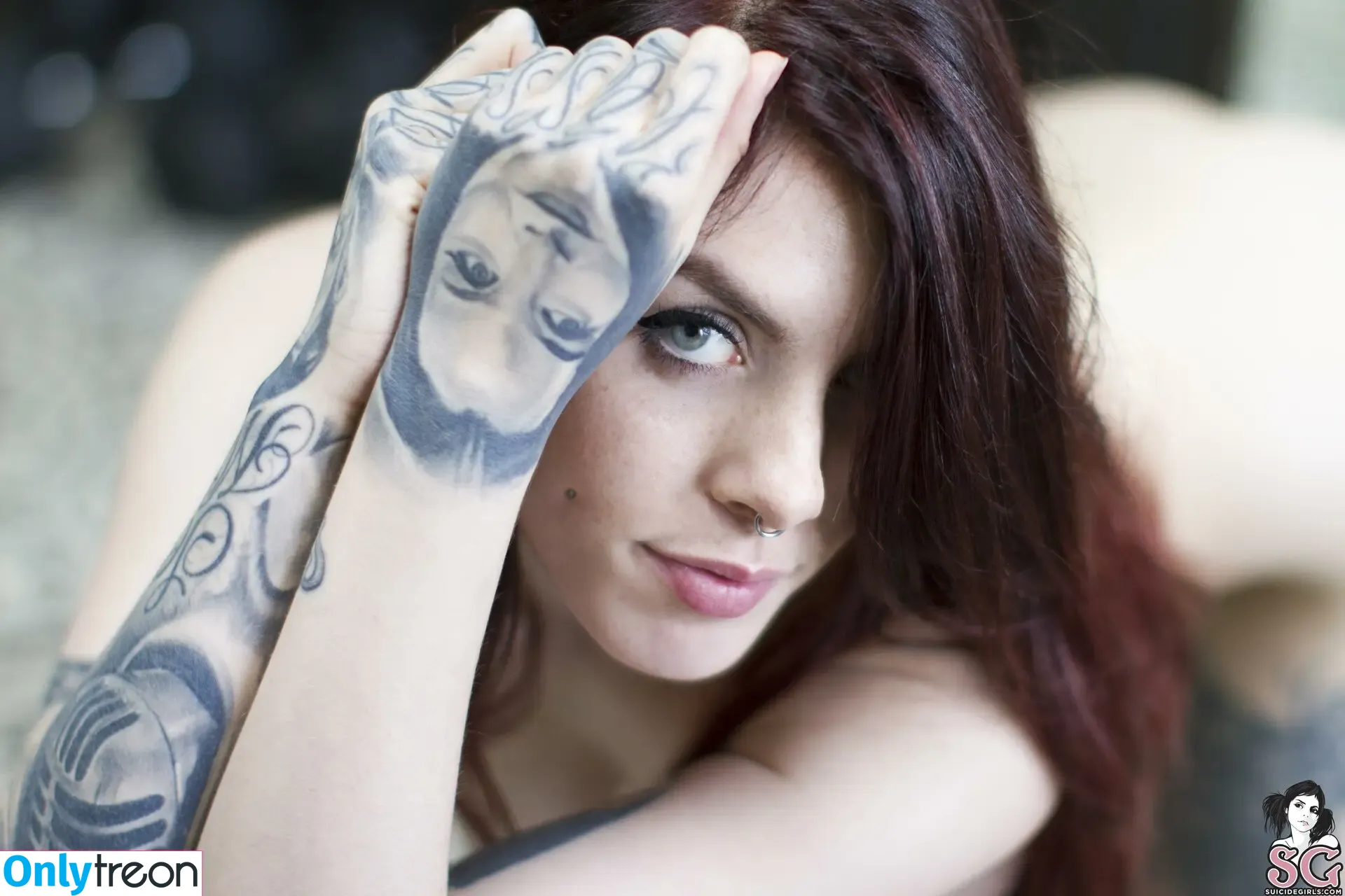Itsbeadux nude photo #0235 (Itsbeadux)