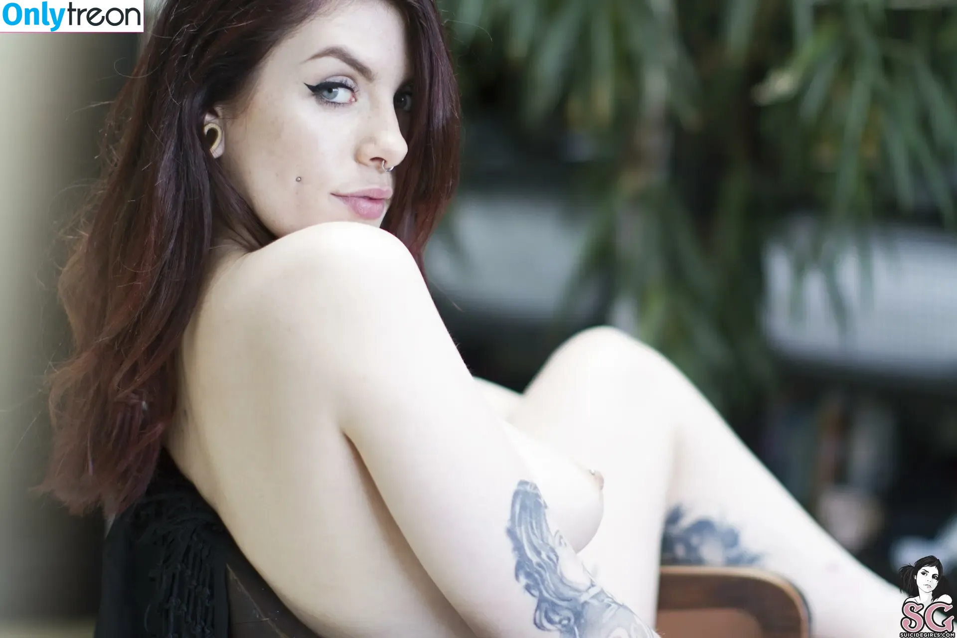 Itsbeadux nude photo #0237 (Itsbeadux)