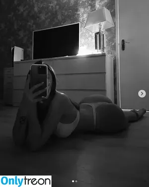 itscourtxox / its_courtxo nude photo #0016