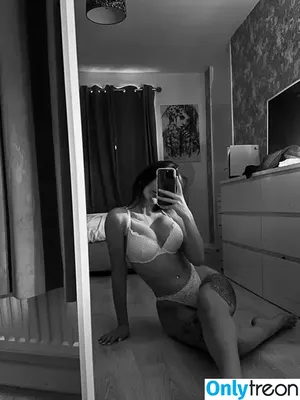 itscourtxox / its_courtxo nude photo #0031