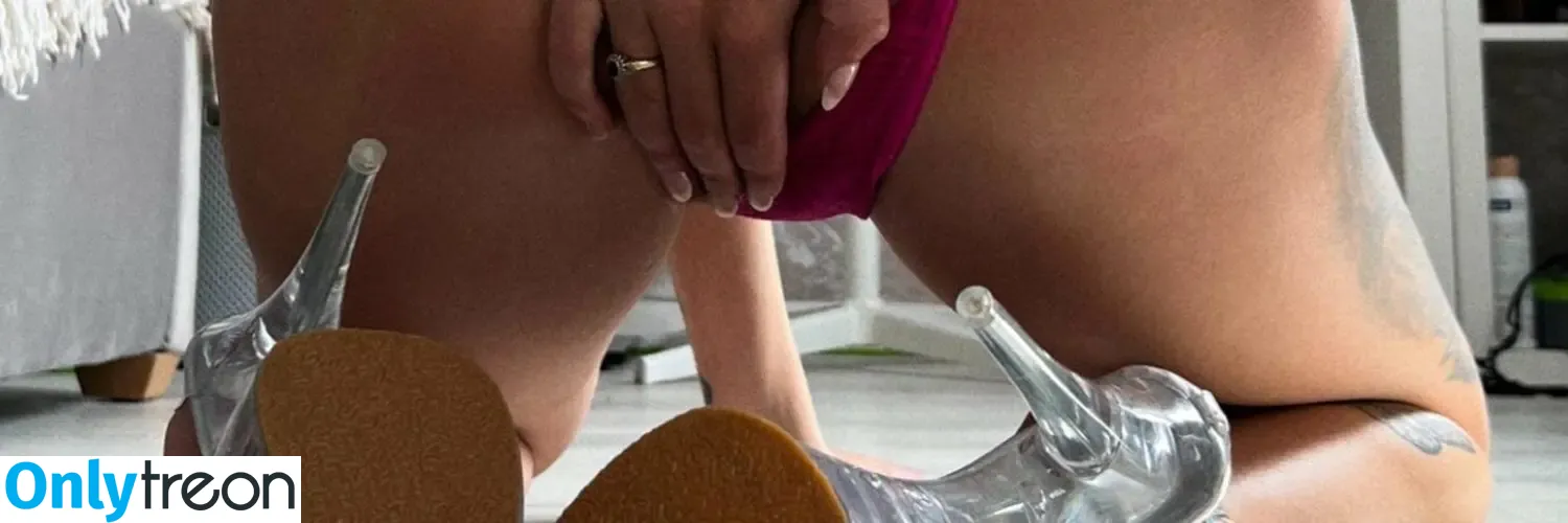 itscourtxox nude photo #0023 (its_courtxo)