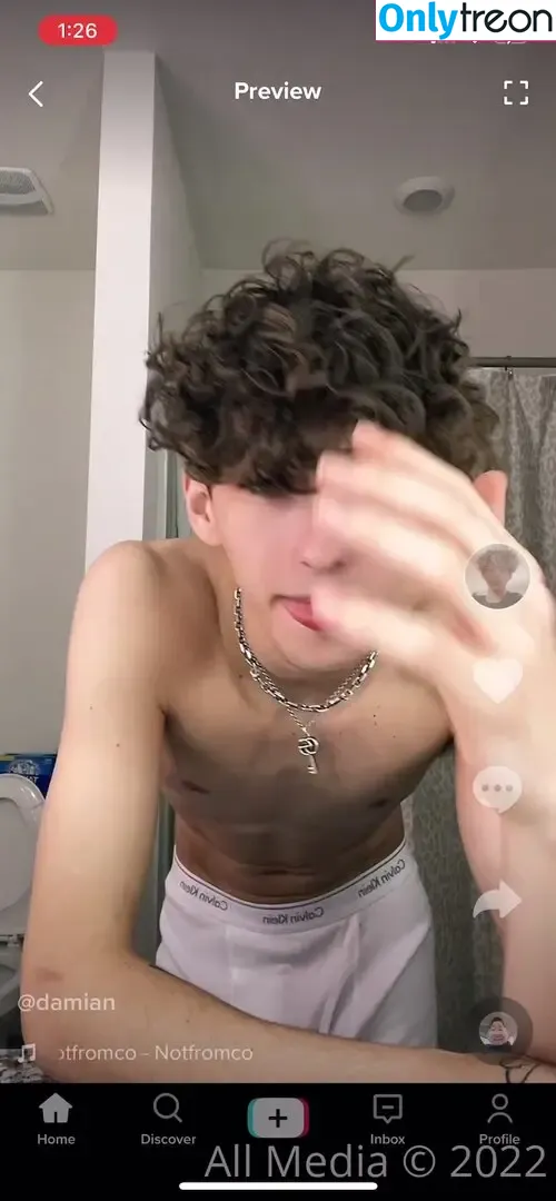 itsdamiankk nude photo #0009 (jasmine_damiank_)