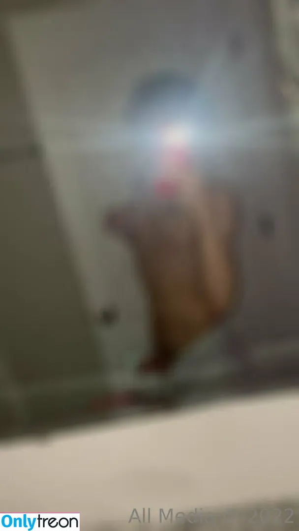 itsdamiankk nude photo #0015 (jasmine_damiank_)