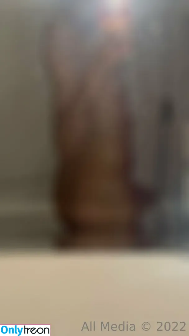 itsdamiankk nude photo #0016 (jasmine_damiank_)