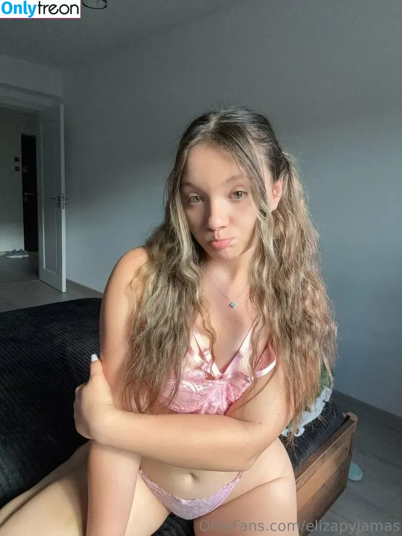 itselizamae nude photo #0013 (itslizzypiee)