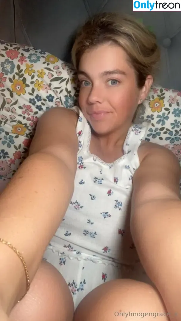 itsimogengracefree nude photo #0120 (itsimogengrace)