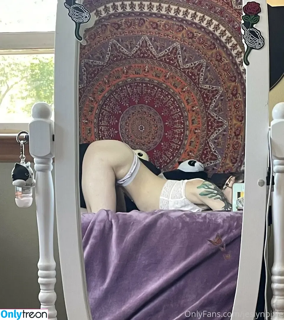 itsjeslynpixie nude photo #0009 (itslisetterenee_)
