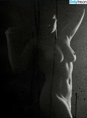  nude photo #0011