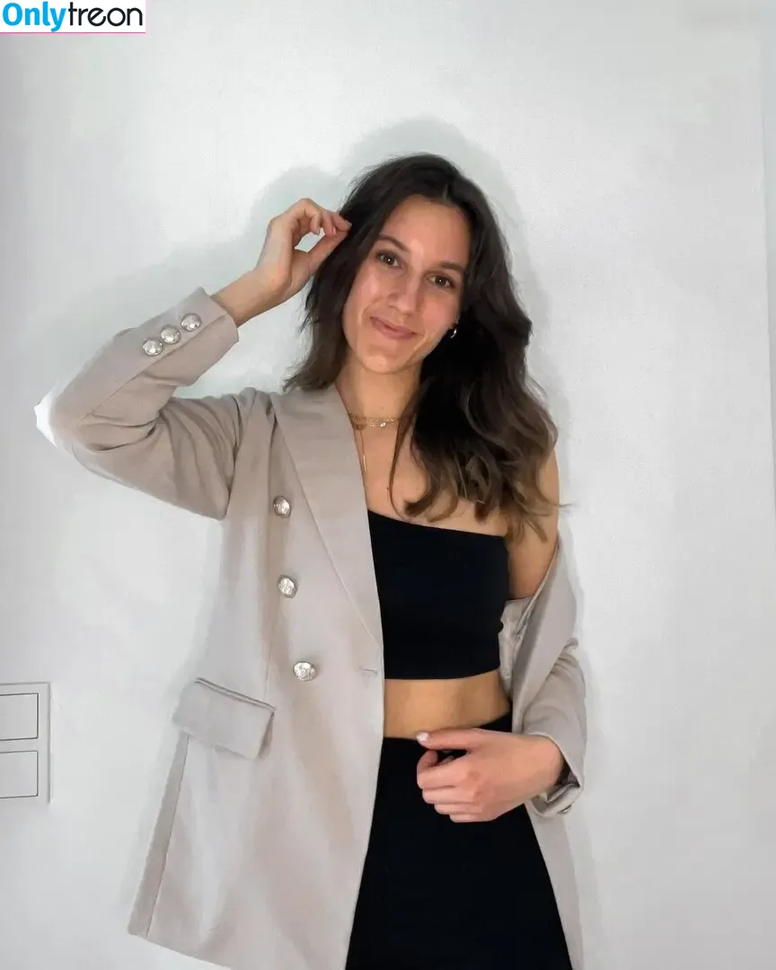 Itskatriin nude photo #0001 (Itskatriin)