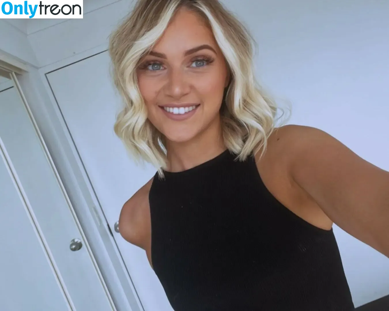 itslittle_em nude photo #0001 (Little Blondie / itsemilygrace__)
