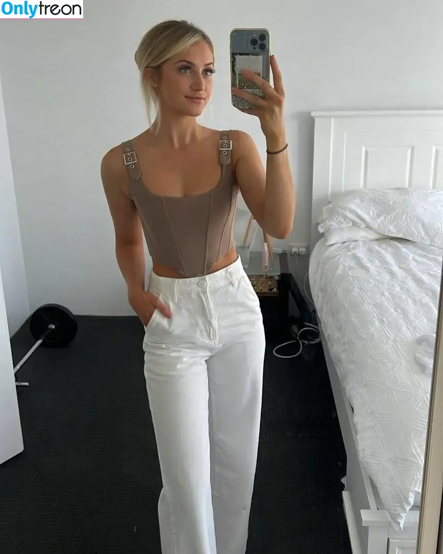 itslittle_em nude photo #0003 (Little Blondie / itsemilygrace__)