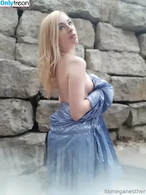 itsmeganestherfree / itsmeganesther nude photo #0025