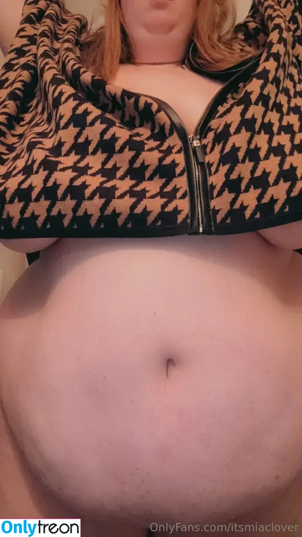 itsmiaclover nude photo #0005 (itsmaoornever)