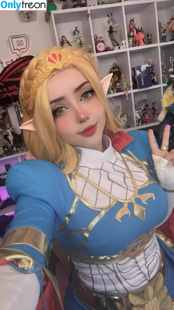 Itsmidna nude photo #0140 (Mirna Vegas / itsmidnaa)