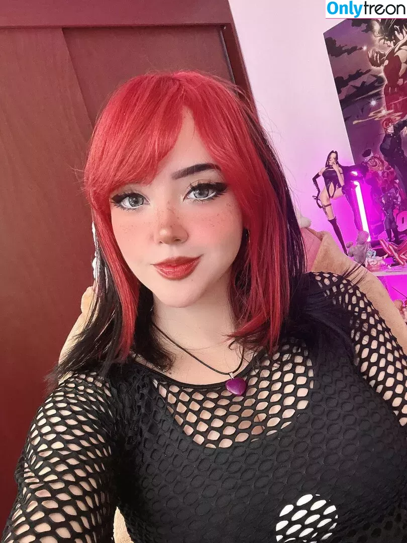Itsmidna nude photo #0171 (Mirna Vegas / itsmidnaa)