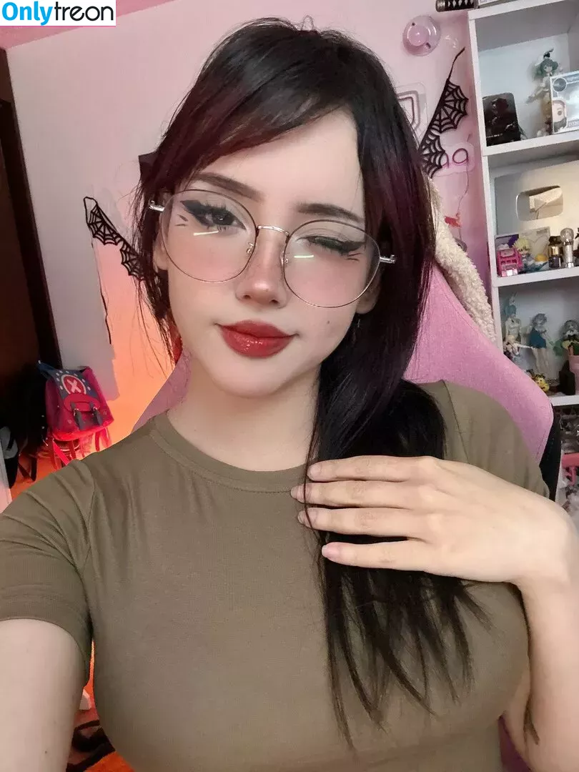 Itsmidna nude photo #0259 (Mirna Vegas / itsmidnaa)