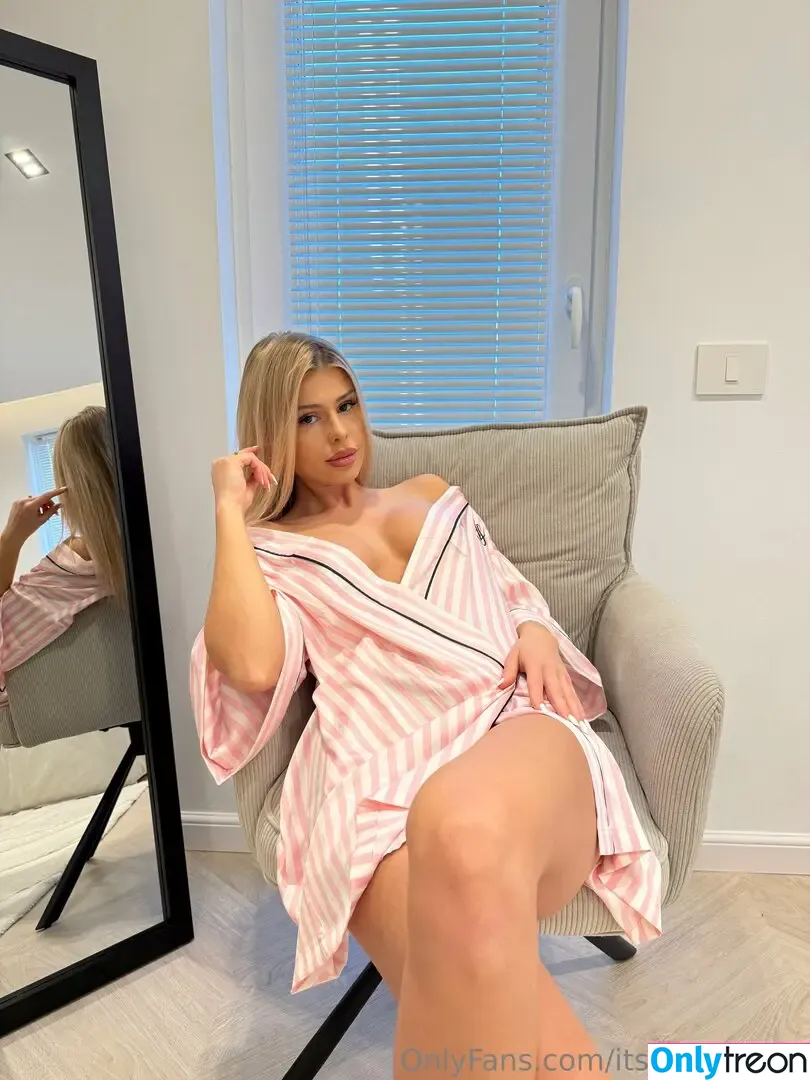 itsnikkimagic nude photo #0116 (itsnikkimagic)